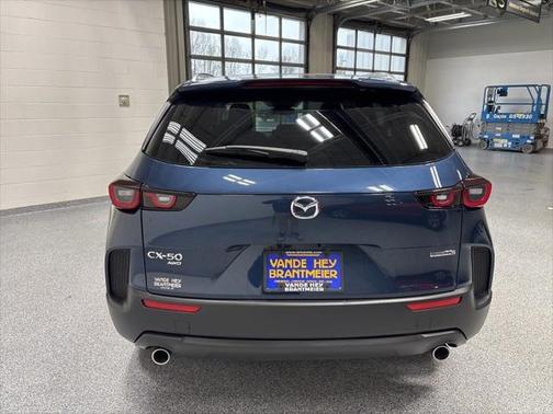 2025 Mazda CX-50 2.5 S Preferred Package