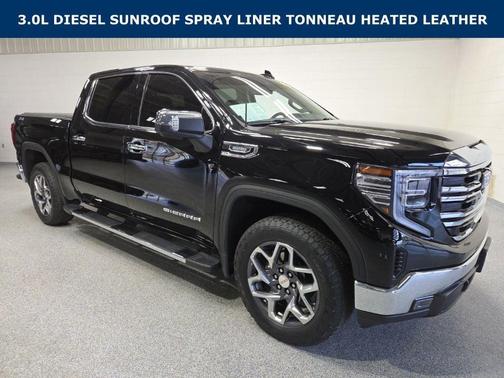 Onyx Black 2023 GMC Sierra 1500 SLT
