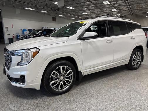 2024 GMC Terrain Denali
