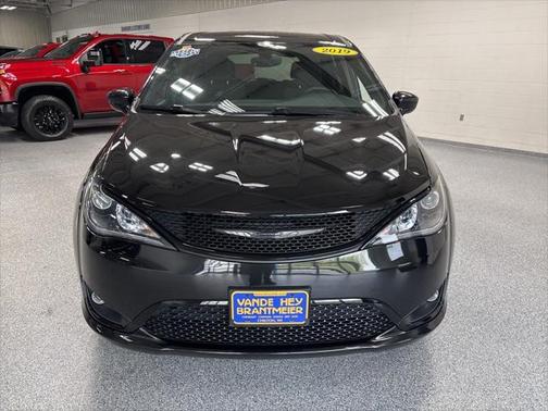 2019 Chrysler Pacifica Touring Plus