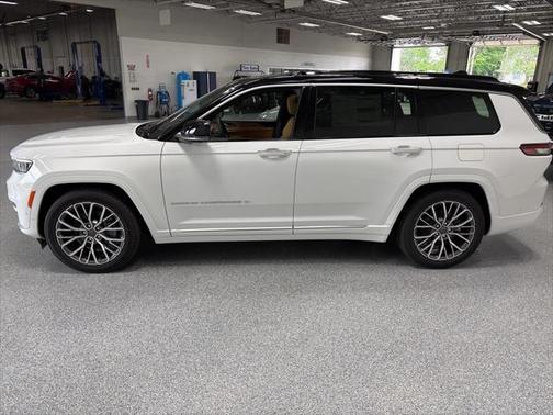 2025 Jeep Grand Cherokee L Summit Reserve