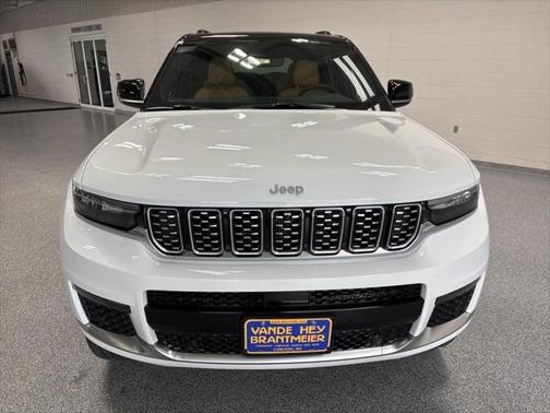 2025 Jeep Grand Cherokee Summit