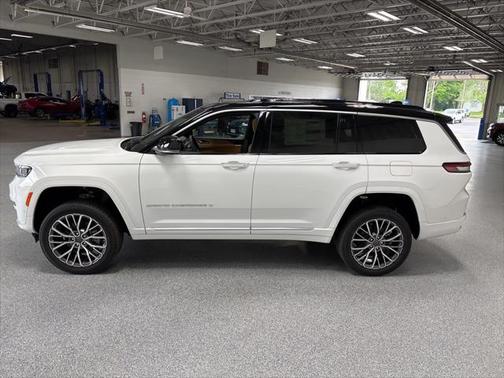 2025 Jeep Grand Cherokee L Summit Reserve