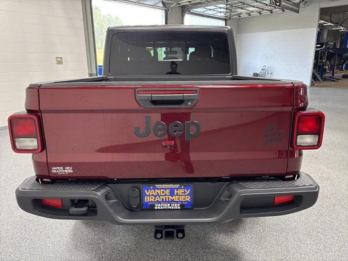 2021 Jeep Gladiator Willys 4x4