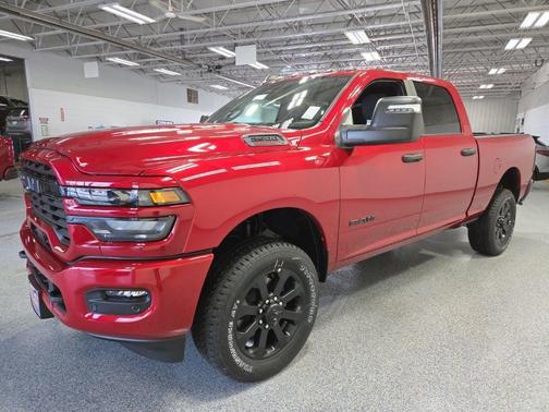 2026 RAM 2500 Big Horn Crew Cab 4x4 6'4' Box