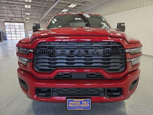 2026 RAM 2500 Big Horn Crew Cab 4x4 6'4' Box