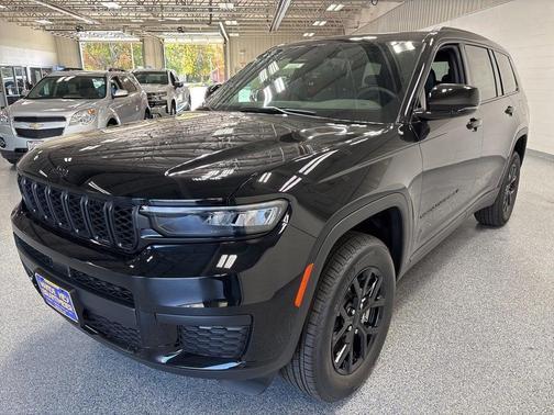 2025 Jeep Grand Cherokee Altitude