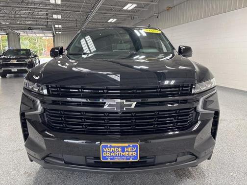 2023 Chevrolet Tahoe 4WD RST
