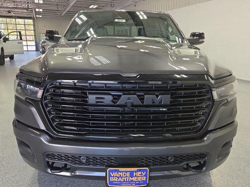 Granite Crystal Metallic Clearcoat 2026 RAM 1500 Laramie