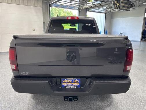 2022 RAM 1500 Classic Warlock Quad Cab 4x4 6'4' Box