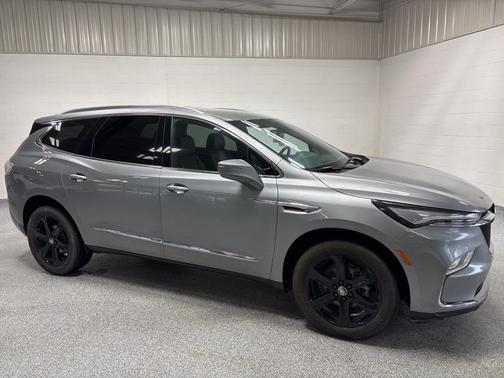 2023 Buick Enclave Essence AWD