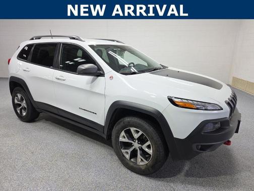 Bright White Clearcoat 2018 Jeep Cherokee Trailhawk