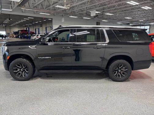 2021 GMC Yukon XL SLE