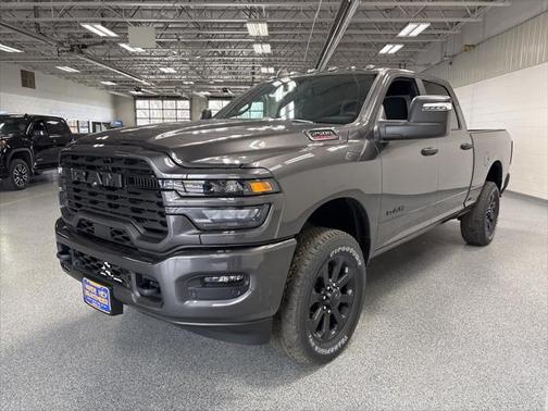 2025 RAM 2500 Big Horn Crew Cab 4x4 6'4' Box