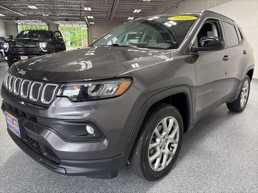 2022 Jeep Compass Latitude Lux