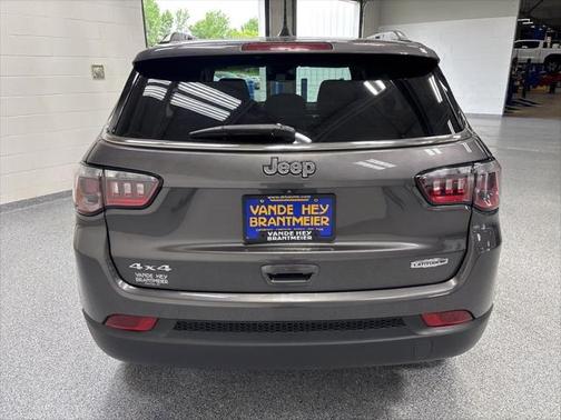 2022 Jeep Compass Latitude Lux