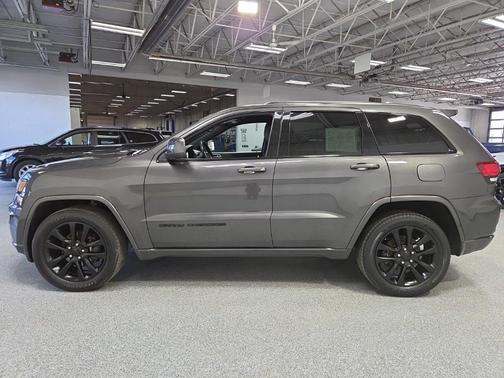 2020 Jeep Grand Cherokee Altitude