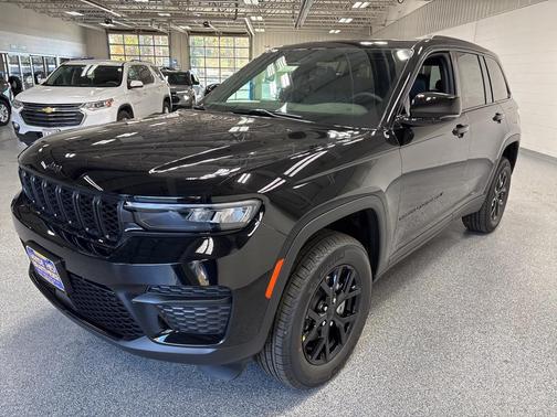 2025 Jeep Grand Cherokee Altitude