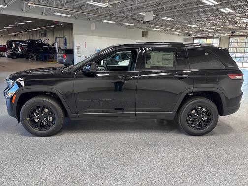 2025 Jeep Grand Cherokee Altitude
