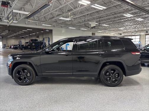 2022 Jeep Grand Cherokee L Altitude