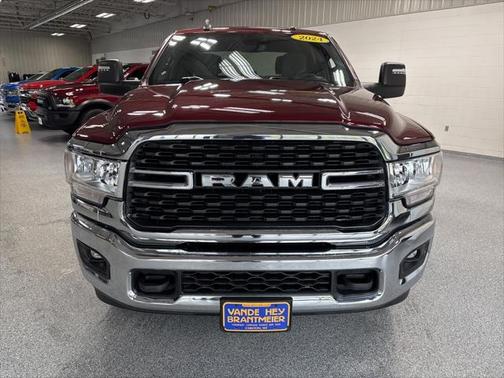 2024 RAM 2500 Big Horn Crew Cab 4x4 6'4' Box