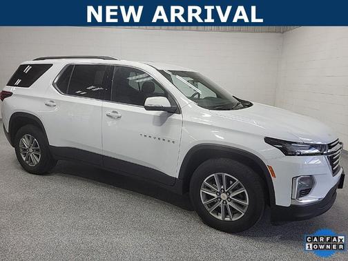 Summit White 2023 Chevrolet Traverse LT Cloth