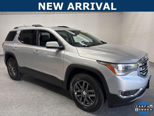 Quicksilver Metallic 2019 GMC Acadia SLT-1