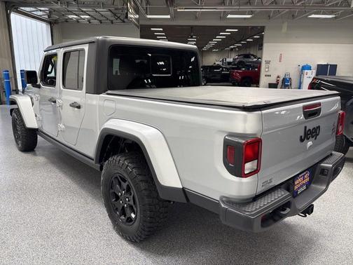 2023 Jeep Gladiator Willys 4x4