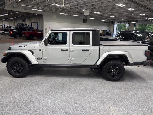 2023 Jeep Gladiator Willys 4x4