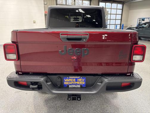 2022 Jeep Gladiator Willys 4x4