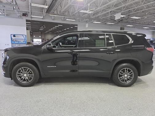 2025 GMC Acadia AWD Elevation