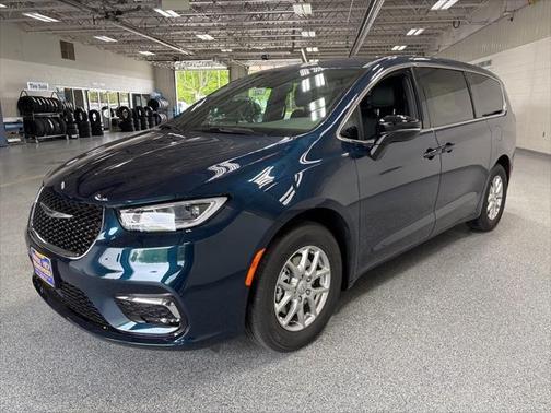 2025 Chrysler Pacifica L