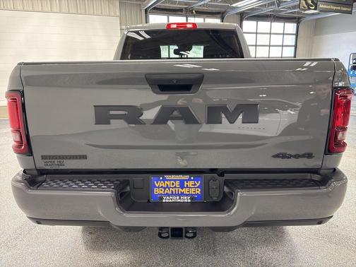 2026 RAM 2500 Big Horn Crew Cab 4x4 6'4' Box