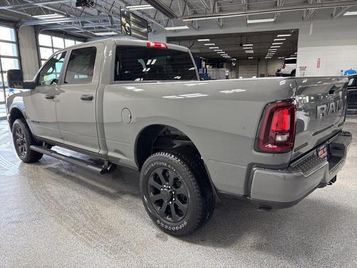 2026 RAM 2500 Big Horn Crew Cab 4x4 6'4' Box