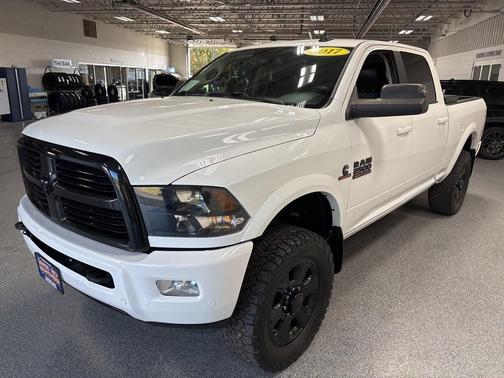 2017 RAM 2500 Big Horn Crew Cab 4x4 6'4' Box