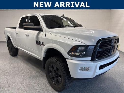 2017 RAM 2500 Big Horn Crew Cab 4x4 6'4' Box