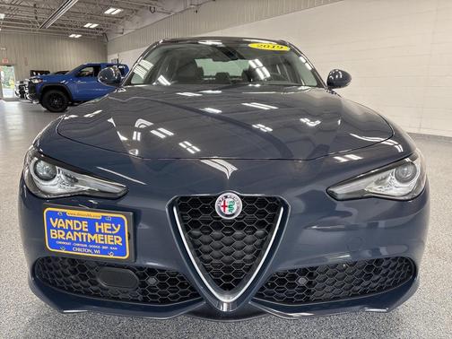 2019 Alfa Romeo Giulia Ti Sport
