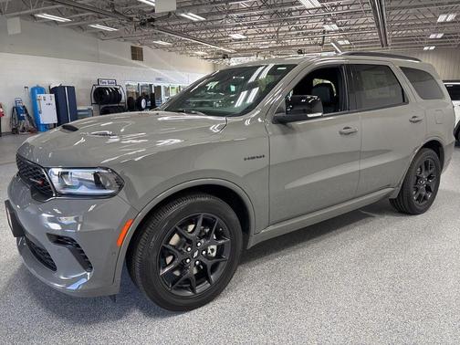 Destroyer Gray Clear-Coat Exterior Paint 2026 Dodge Durango GT Plus