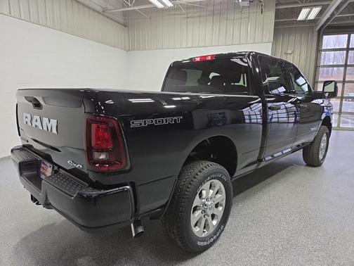 2026 RAM 2500 Big Horn Crew Cab 4x4 6'4' Box