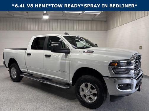 Bright White Clearcoat 2025 RAM 2500 Big Horn Crew Cab 4x4 6'4' Box