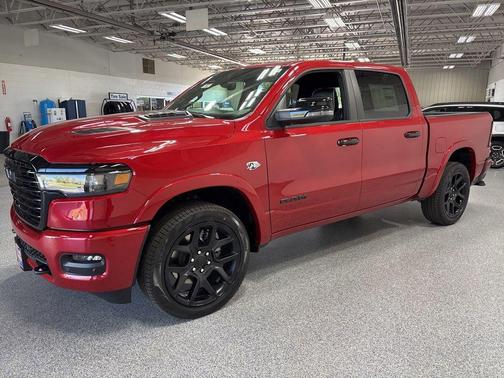 Molten Red Pearl-Coat Exterior Paint 2026 RAM 1500 Laramie