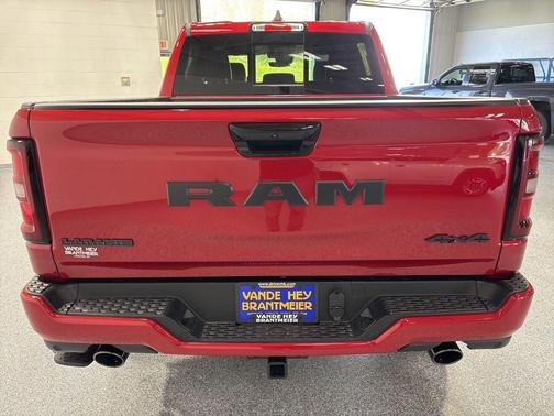 Molten Red Pearl-Coat Exterior Paint 2026 RAM 1500 Laramie