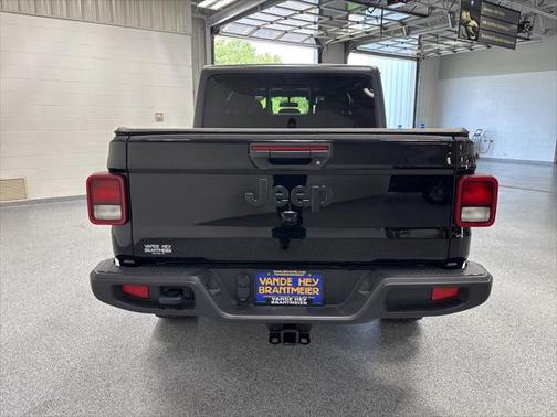 2022 Jeep Gladiator Willys 4x4