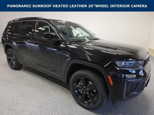 Diamond Black Crystal Pearl-Coat Exterior Paint 2026 Jeep Grand Cherokee Limited