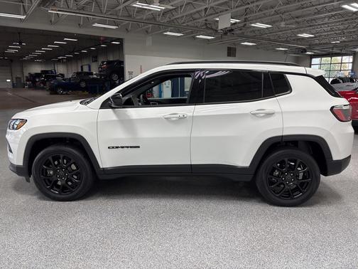 2025 Jeep Compass Latitude