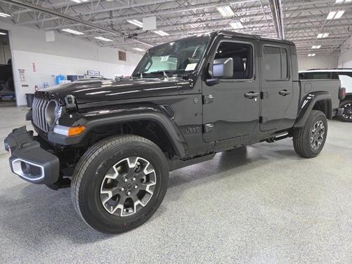 2026 Jeep Gladiator Sahara 4x4