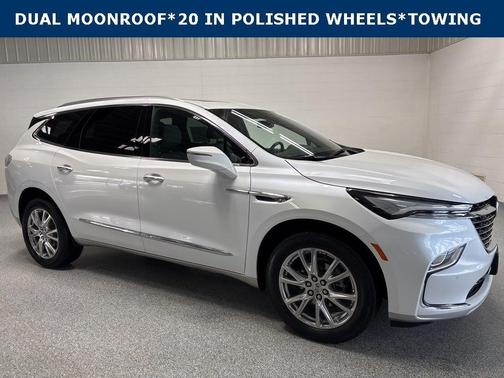 2023 Buick Enclave Essence AWD