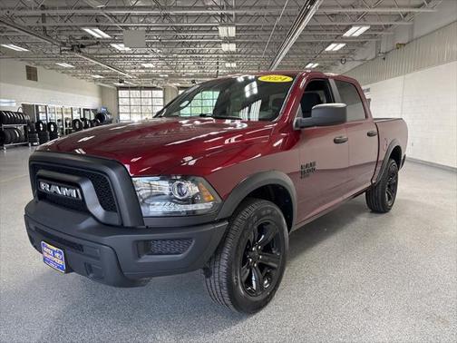 2024 RAM 1500 Classic Warlock Crew Cab 4x4 5'7' Box