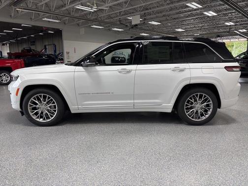 2025 Jeep Grand Cherokee Summit