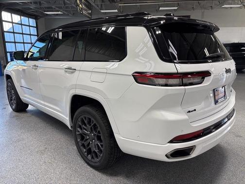 2025 Jeep Grand Cherokee Summit